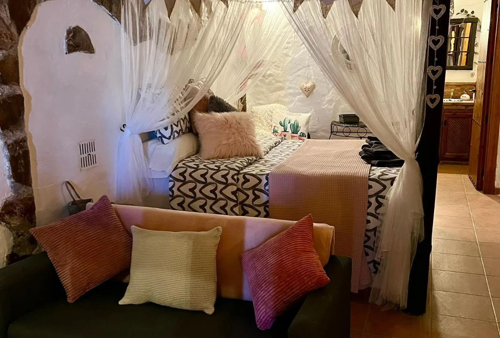Cuevas De La Paz - Cave House Holidays location