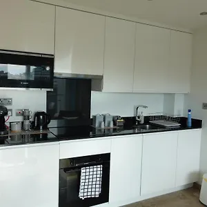 Apartment Luxury With Rooftop Pools & Views, Gibraltar