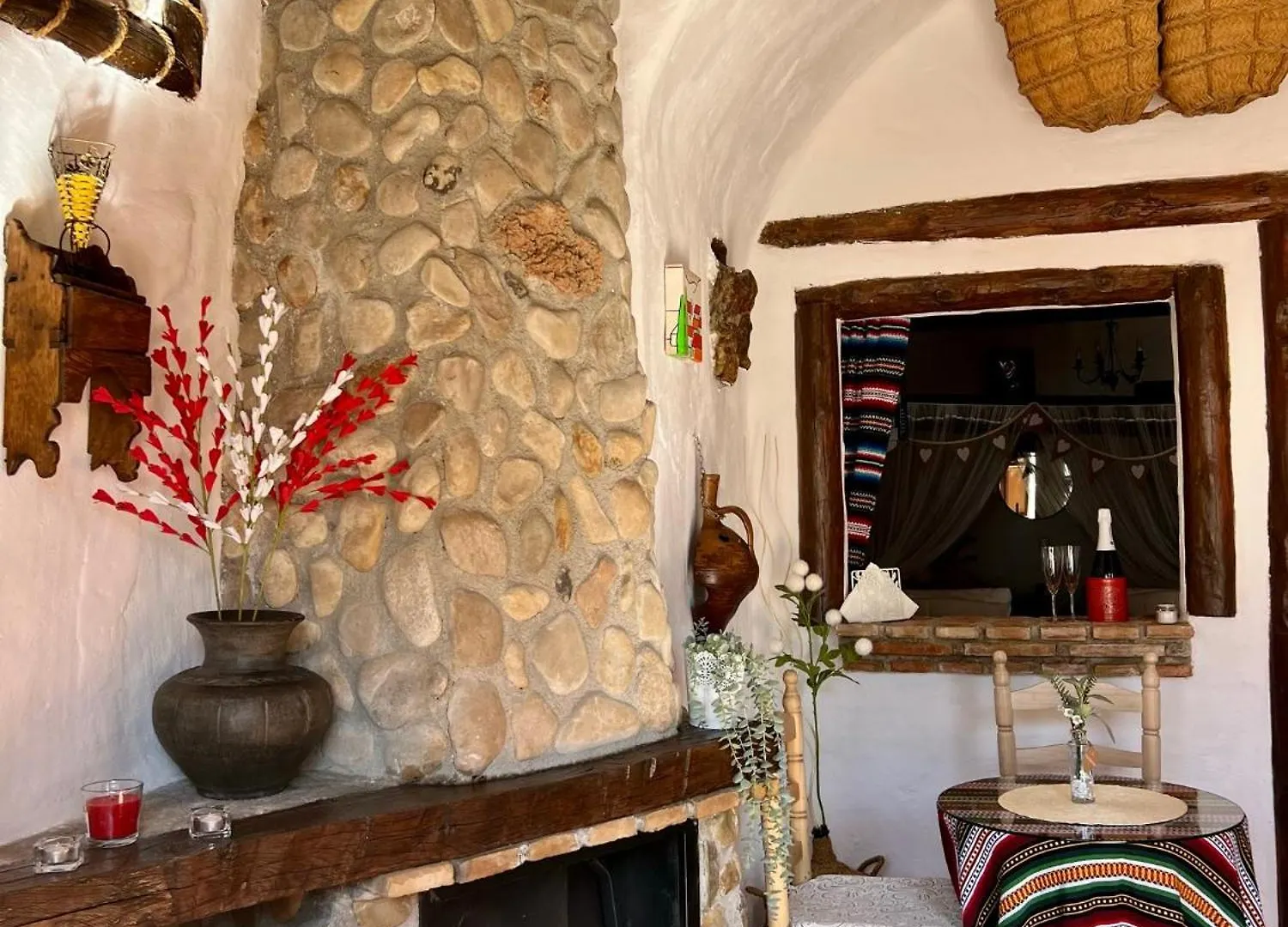 Cuevas De La Paz - Cave House Holidays Los Carriones