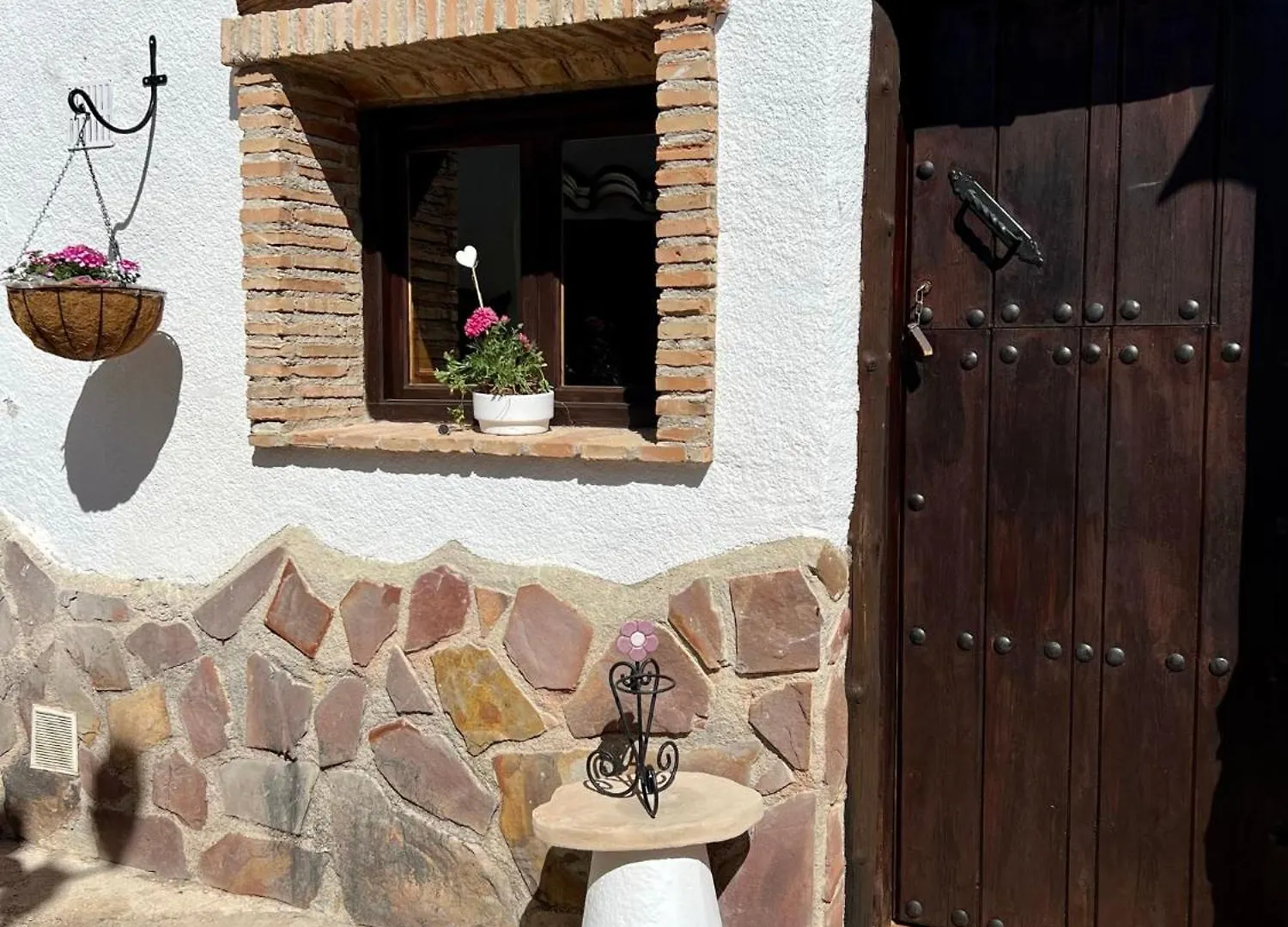 Cuevas De La Paz - Cave House Holidays Los Carriones